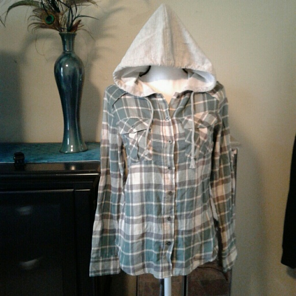 Ali & Kris Tops - Ali & Kris flannel hoodie